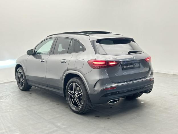 MERCEDES-BENZ GLA 250 e AMG Pack Night Toit Pano  