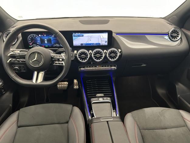 MERCEDES-BENZ GLA 250 e AMG Pack Night Toit Pano  