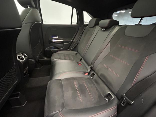 MERCEDES-BENZ GLA 250 e AMG Pack Night Toit Pano  