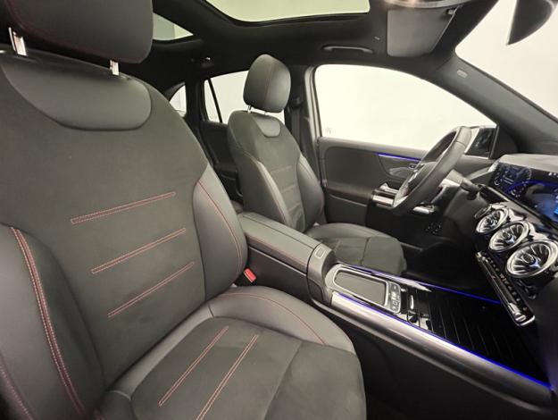 MERCEDES-BENZ GLA 250 e AMG Pack Night Toit Pano  