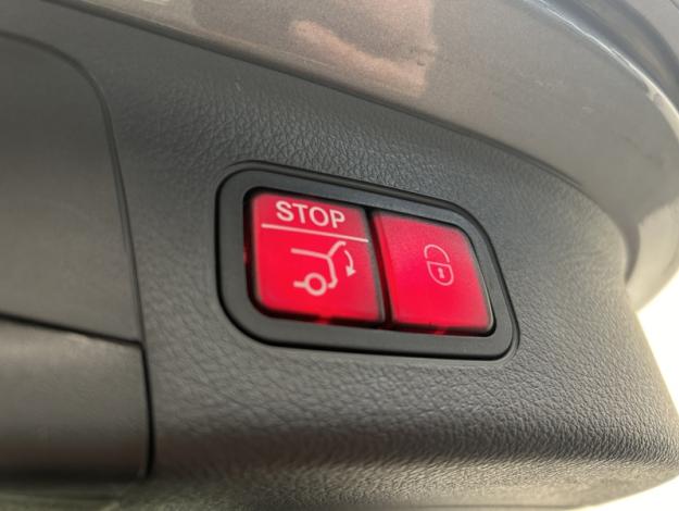 MERCEDES-BENZ GLA 250 e AMG Pack Night Toit Pano  