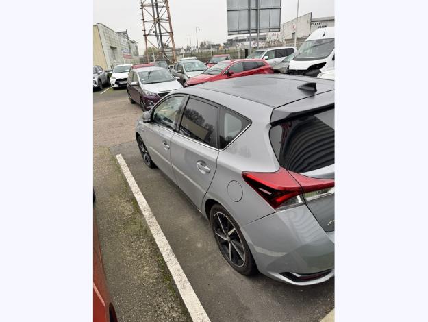 TOYOTA Auris Hybrid Collection 136CH   