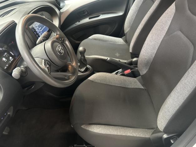 TOYOTA Aygo X 1.0 VVT-i 72 Active Business  AYGO X 72 CH BVM5 ACTIVE BUSINESS MY23