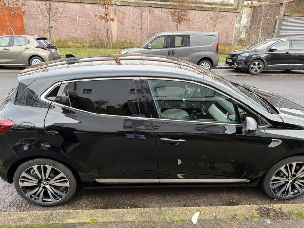 RENAULT Clio V Initiale Paris  1.6 140 ch EDC