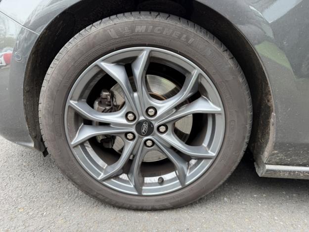 FORD Focus Break ST-Line  2.0 150 ch 