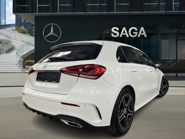 MERCEDES-BENZ A 180 AMG Pack Night Toit Pano  