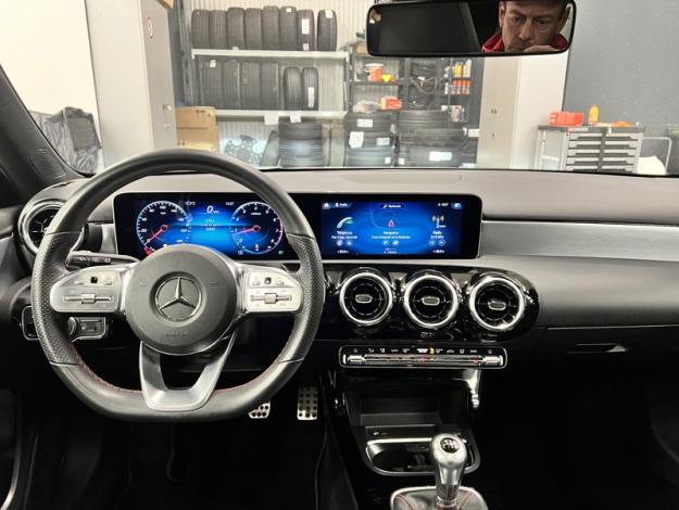 MERCEDES-BENZ A 180 AMG Pack Night Toit Pano  