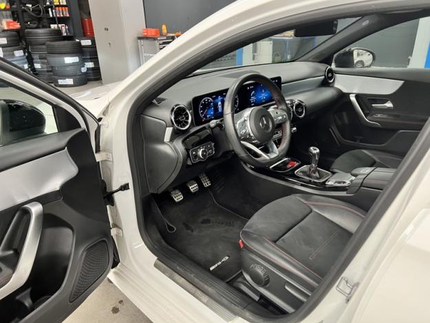 MERCEDES-BENZ A 180 AMG Pack Night Toit Pano  