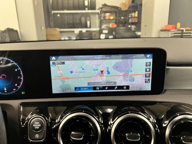 MERCEDES-BENZ A 180 AMG Pack Night Toit Pano  