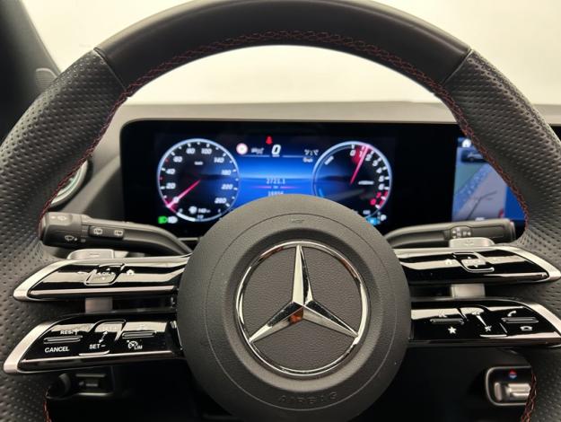 MERCEDES-BENZ GLA 250 e Hybrid EQ AMG Line  