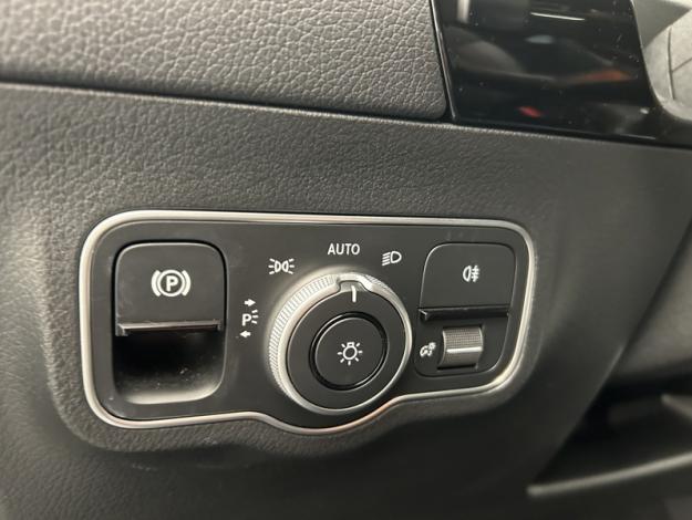 MERCEDES-BENZ GLA 250 e Hybrid EQ AMG Line  