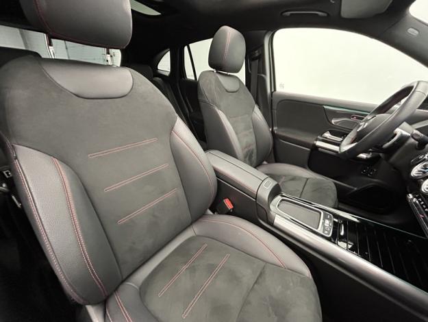 MERCEDES-BENZ GLA 250 e Hybrid EQ AMG Line  