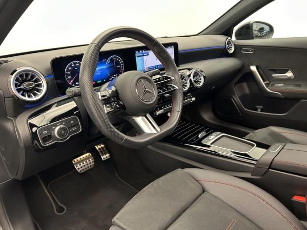 MERCEDES-BENZ A 250 e AMG Pack Night Toit Pano  