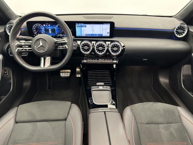 MERCEDES-BENZ A 250 e AMG Pack Night Toit Pano  