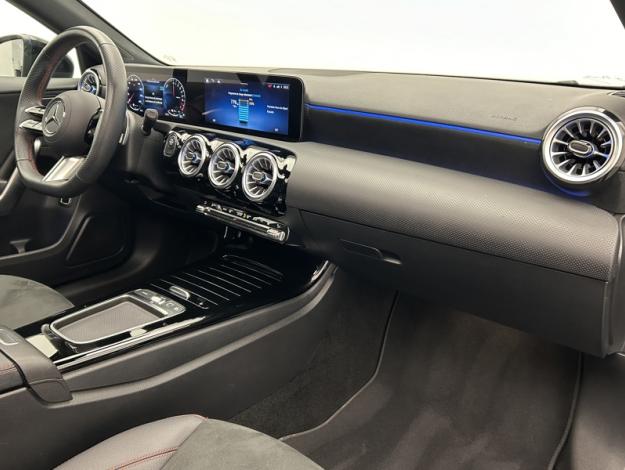 MERCEDES-BENZ A 250 e AMG Pack Night Toit Pano  