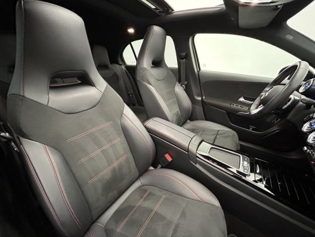 MERCEDES-BENZ A 250 e AMG Pack Night Toit Pano  