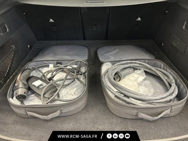 MERCEDES-BENZ GLC Coupé GLC 300 e Hybrid EQ 4MATIC Coupé AMG Line  