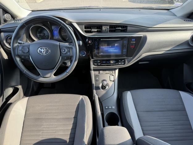 TOYOTA Auris 1.8 HYBRID 136 CVT AUTO DESIGN 16  