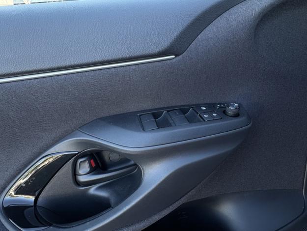 TOYOTA Yaris Cross 1.5 HYBRID 116H DESIGN MC24  