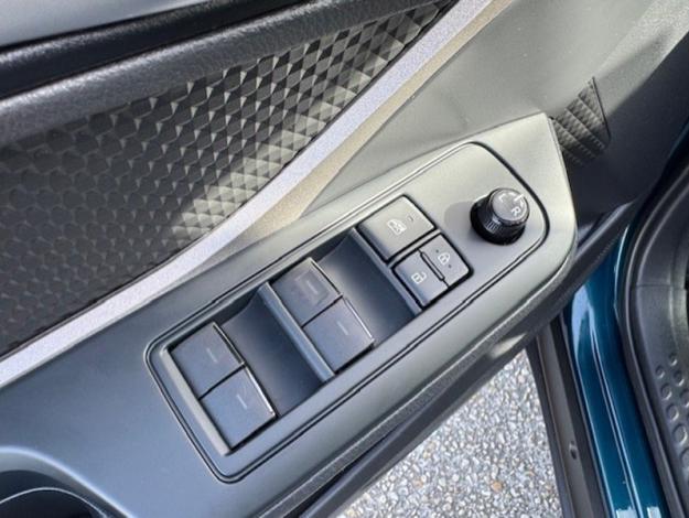 TOYOTA C-HR 1.8 Hybride 122 Dynamic  