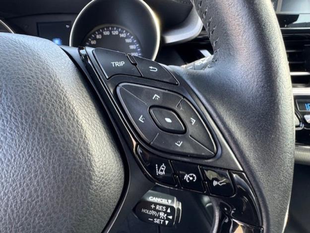 TOYOTA C-HR 1.8 Hybride 122 Dynamic  