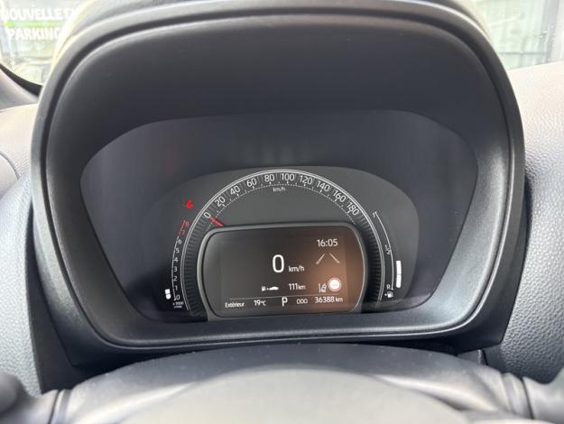 TOYOTA Aygo X 1.0 VVT-i 72 Design  