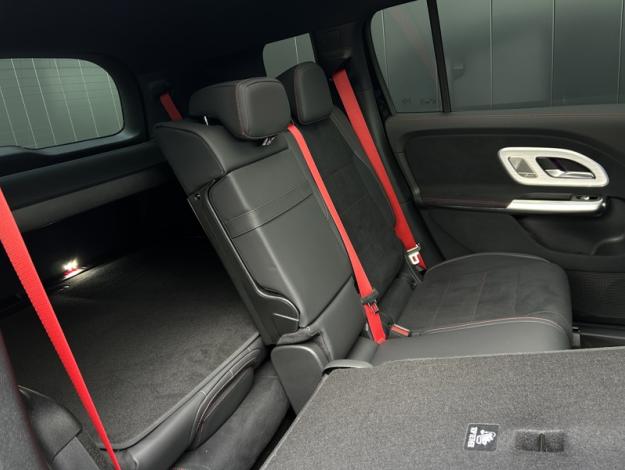 MERCEDES-BENZ GLB 250+ avec technologie EQ Limited Edition  GLB 250+ avec technologie EQ Limited Edition