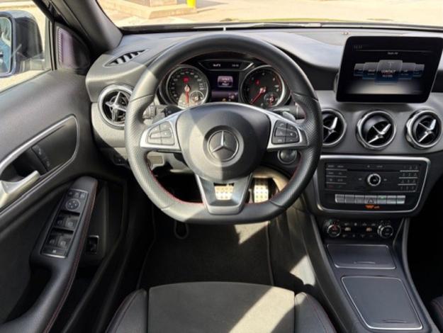 MERCEDES-BENZ GLA GLA 180 d Intuition