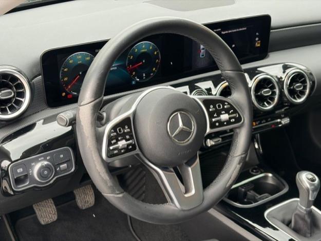 MERCEDES-BENZ A 200 Berline Luxury Line  