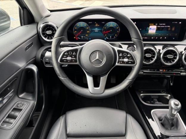 MERCEDES-BENZ A 200 Berline Luxury Line  