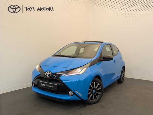 TOYOTA Aygo 1.0 VVT-i x-wave 2  