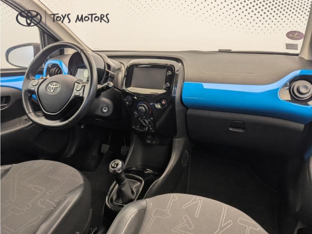 TOYOTA Aygo 1.0 VVT-i x-wave 2  