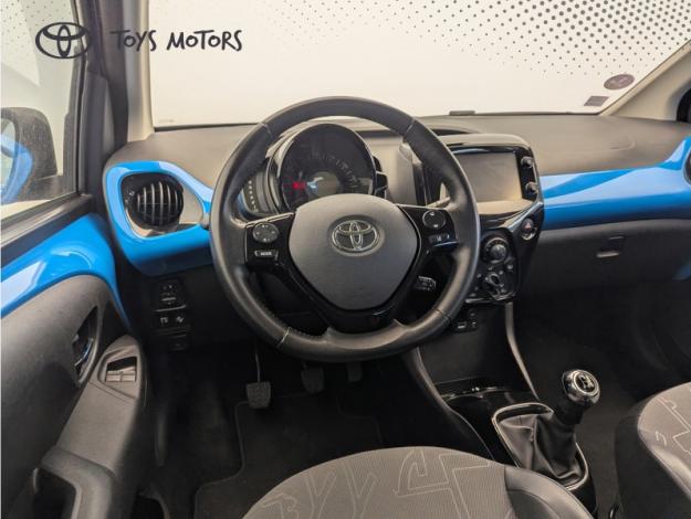 TOYOTA Aygo 1.0 VVT-i x-wave 2  