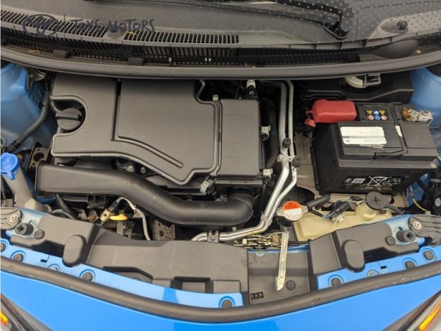 TOYOTA Aygo 1.0 VVT-i x-wave 2  