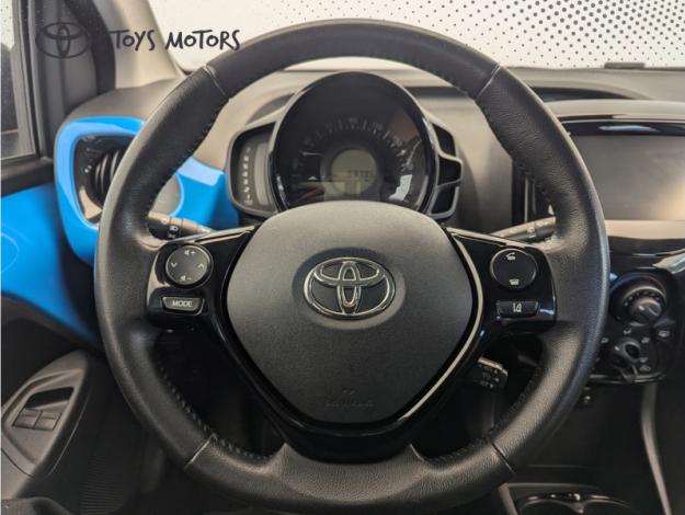 TOYOTA Aygo 1.0 VVT-i x-wave 2  