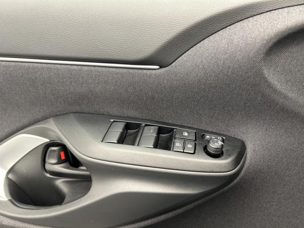 TOYOTA Yaris Cross 1.5 HYBRID 116H DYNAMIC MC24  