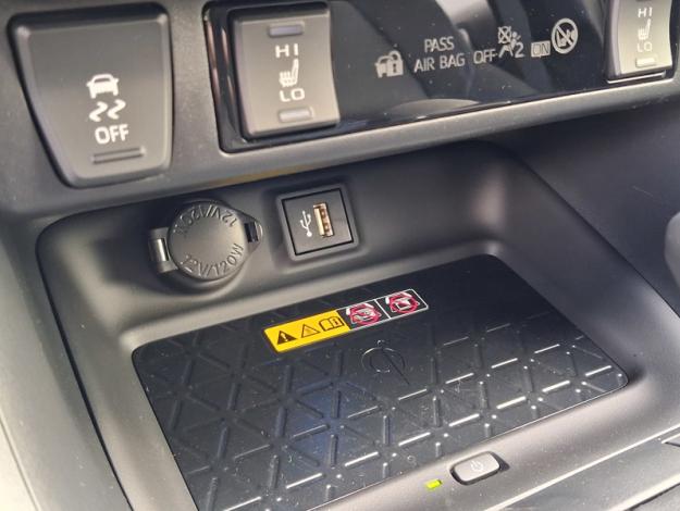 TOYOTA RAV4 Hybride 2WD 218ch Collection Access  RAV4 HYBRID 218CH 2WD COLLECTION ACCESS