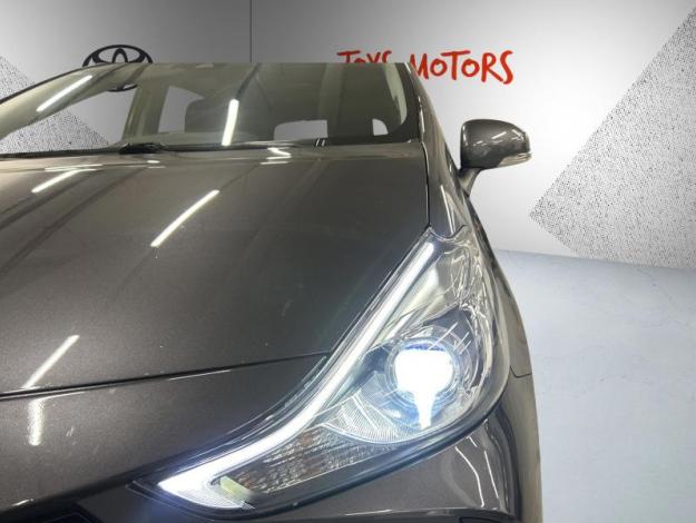 TOYOTA Prius + 136h Lounge  