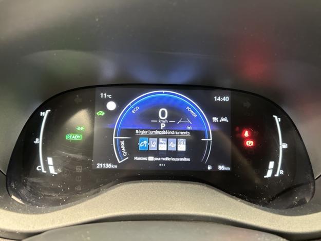 TOYOTA Yaris Cross Hybrid 2WD Design   