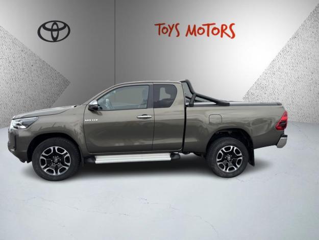 TOYOTA Hilux 2.8 D-4D X-TRA Lounge 4WD  