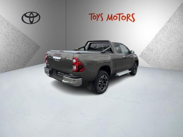 TOYOTA Hilux 2.8 D-4D X-TRA Lounge 4WD  
