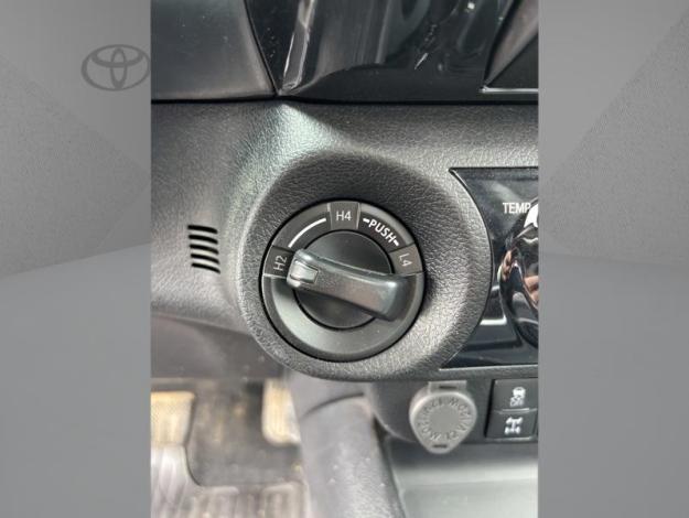 TOYOTA Hilux 2.8 D-4D X-TRA Lounge 4WD  