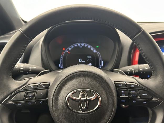 TOYOTA Aygo X 1.0 S-CVT 72 Undercover  