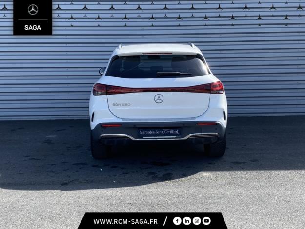 MERCEDES-BENZ EQA 250 AMG Line  