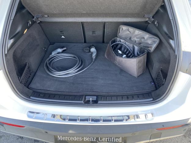 MERCEDES-BENZ EQA 250 AMG Line  