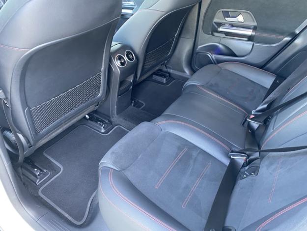 MERCEDES-BENZ EQA 250 AMG Line  