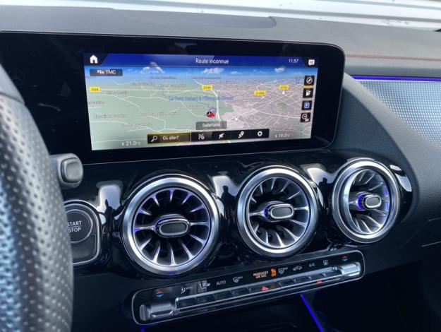 MERCEDES-BENZ EQA 250 AMG Line  