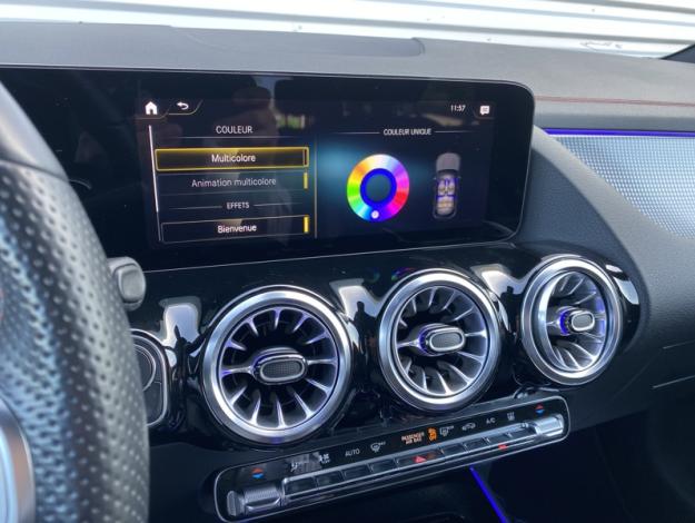 MERCEDES-BENZ EQA 250 AMG Line  