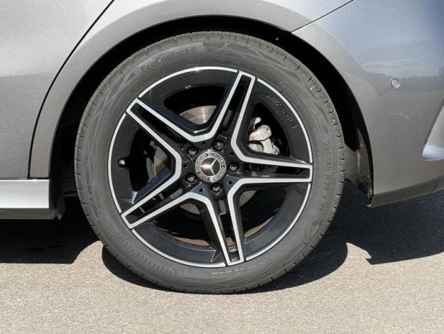 MERCEDES-BENZ Classe A 180 AMG Line  