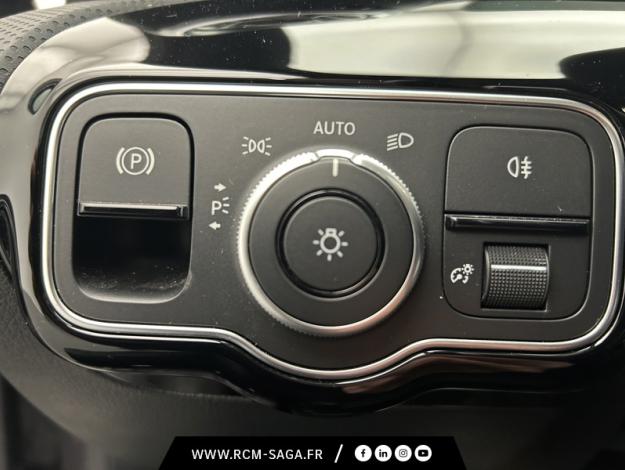 MERCEDES-BENZ Classe A 180 AMG Line  